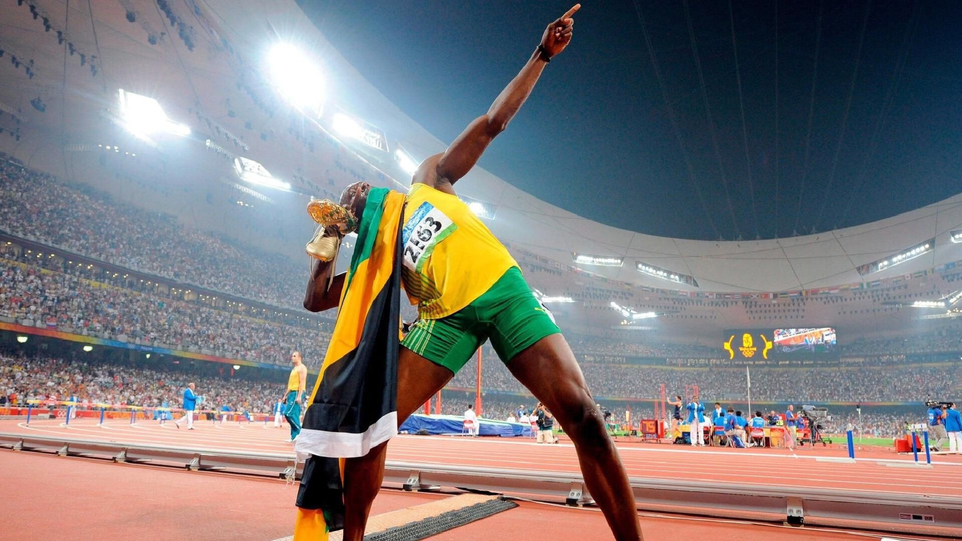 _远征马拉松：穿越荒漠与丛林的极限体验_，征战马拉松