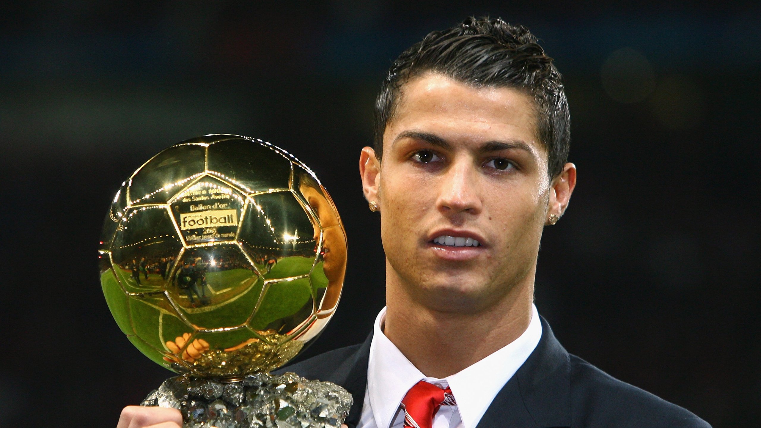 足球类自媒体数量持续增长内容日趋专业,足球新媒体